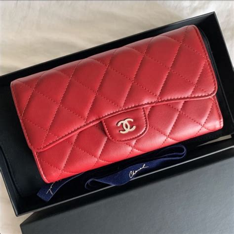 chanel metallic gold wallet|chanel wallet sarah medium.